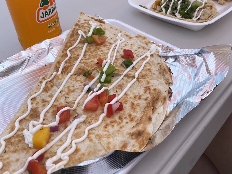 Two Wheel Tacos food